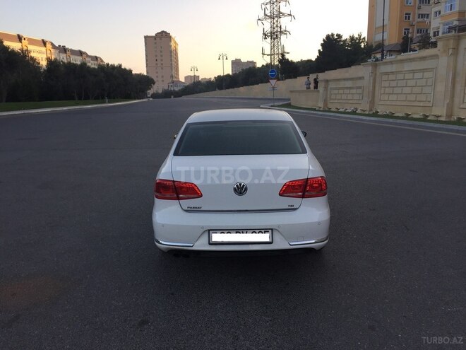 Volkswagen Passat 2015, 68,000 km - 1.8 l - Bakı