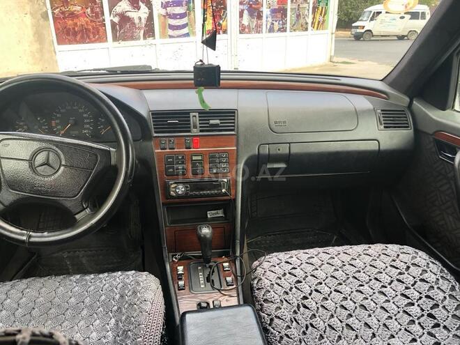 Mercedes C 220 1995, 417,600 km - 2.2 l - Bakı