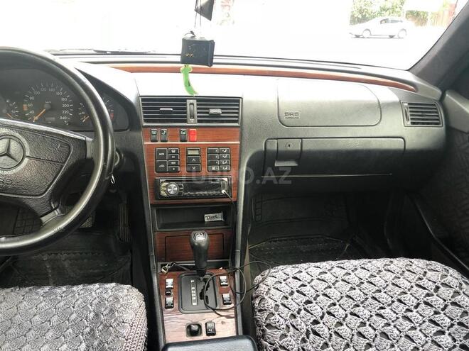 Mercedes C 220 1995, 417,600 km - 2.2 l - Bakı