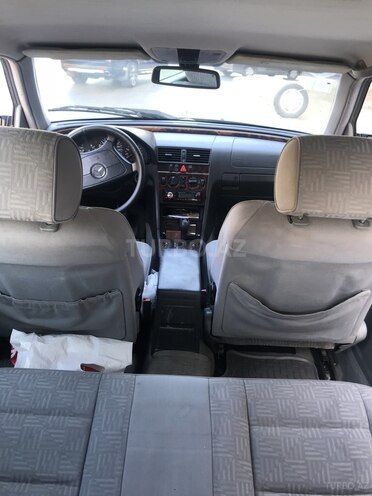 Mercedes C 240 2000, 366,000 km - 2.4 l - Bakı
