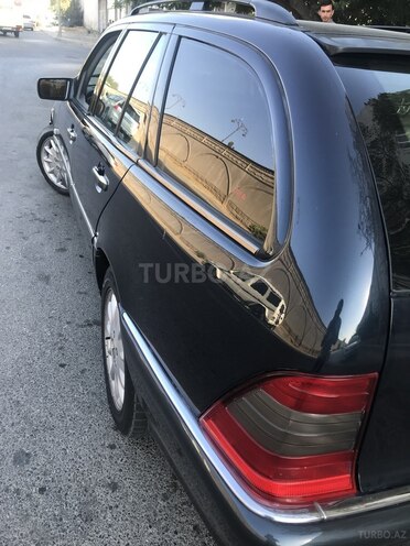 Mercedes C 240 2000, 366,000 km - 2.4 l - Bakı