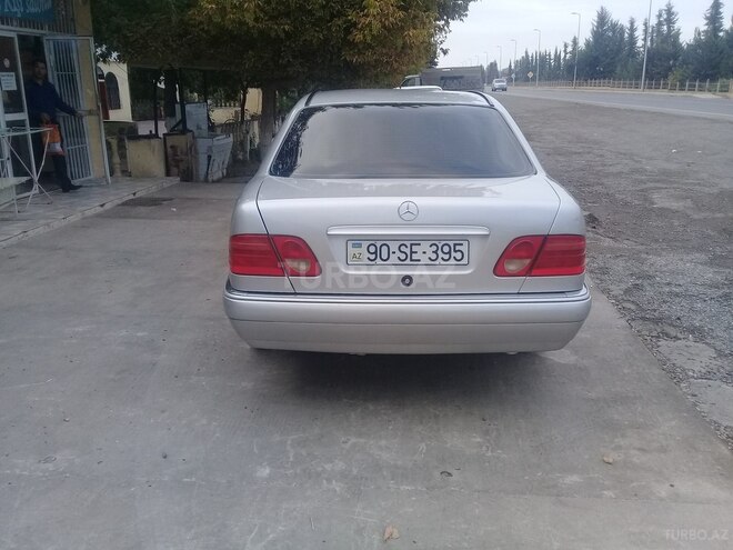 Mercedes E 230 1996, 130,000 km - 2.3 l - Saatlı