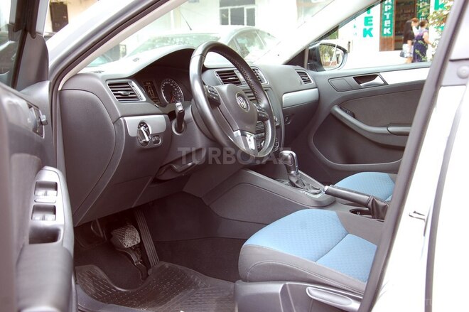 Volkswagen Jetta 2013, 91,523 km - 1.4 л - Mingəçevir