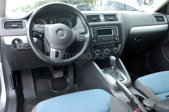 Volkswagen Jetta 2013, 91,523 km - 1.4 л - Mingəçevir