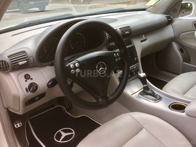 Mercedes C 230 2006, 235,000 km - 2.3 л - Bakı