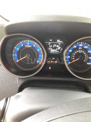 Hyundai Elantra 2015, 79,000 km - 1.8 l - Biləsuvar