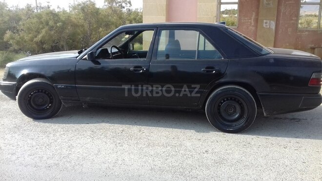 Mercedes E 200 1989, 267,000 km - 0.2 l - Bakı