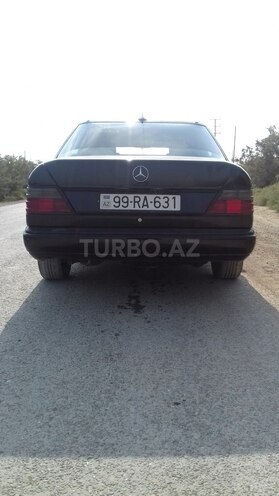 Mercedes E 200 1989, 267,000 km - 0.2 l - Bakı