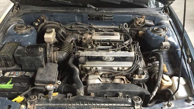 Hyundai Sonata 1996, 352,000 km - 0.2 l - Saatlı