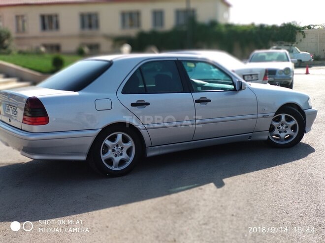 Mercedes C 240 1999, 275,000 km - 2.4 l - Bakı
