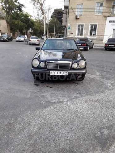 Mercedes E 230 1997, 254,000 km - 2.3 l - Bakı