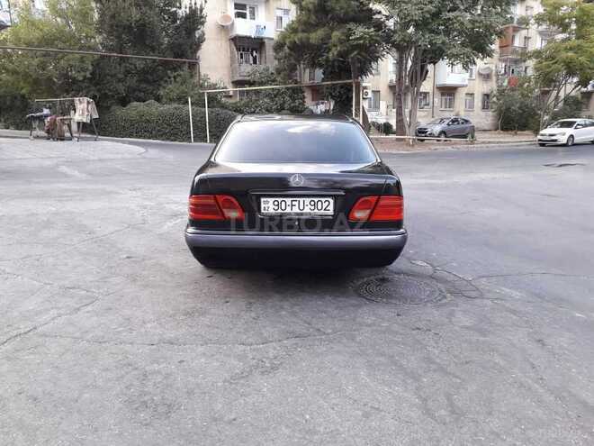Mercedes E 230 1997, 254,000 km - 2.3 l - Bakı