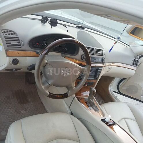 Mercedes E 350 2006, 90,000 km - 3.5 l - Bakı