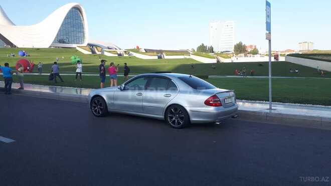 Mercedes E 240 2002, 203,116 km - 2.4 л - Bakı