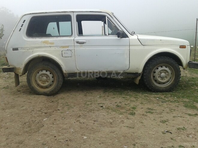 LADA (VAZ) Niva 1992, 150,000 km - 1.6 l - Lerik