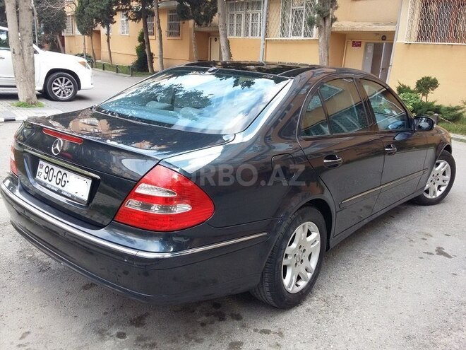 Mercedes E 240 2004, 121,000 km - 2.6 l - Bakı
