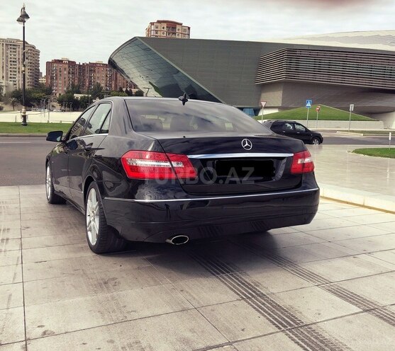 Mercedes E 200 2011, 138,000 km - 1.8 l - Bakı