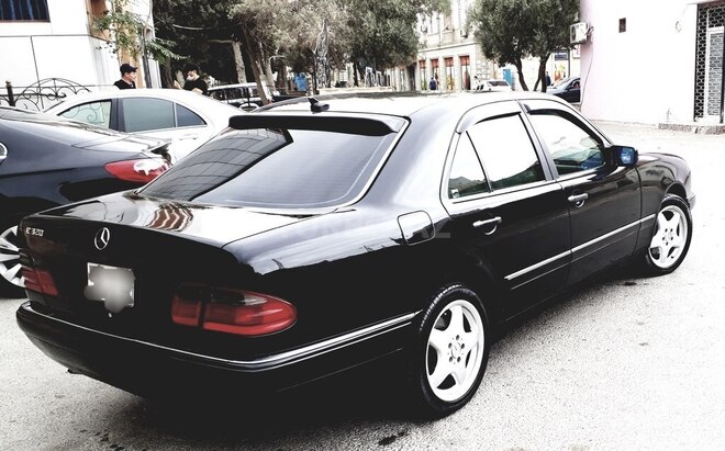 Mercedes E 320 2000, 352,689 km - 3.2 л - Bakı