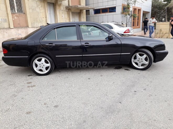 Mercedes E 320 2000, 352,689 km - 3.2 л - Bakı