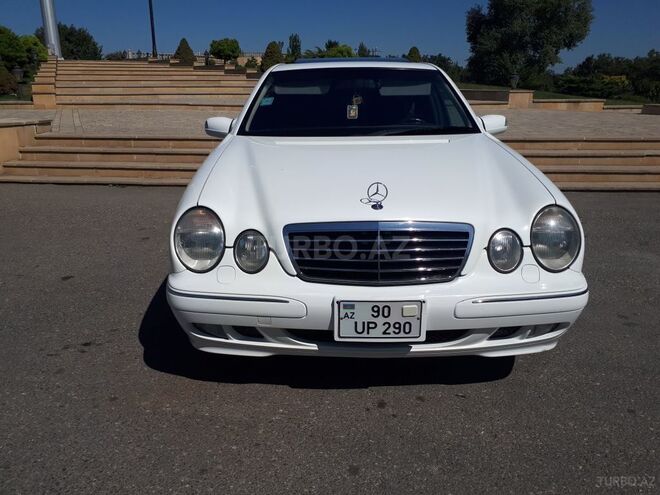 Mercedes E 240 2001, 140,000 km - 2.6 l - Qusar