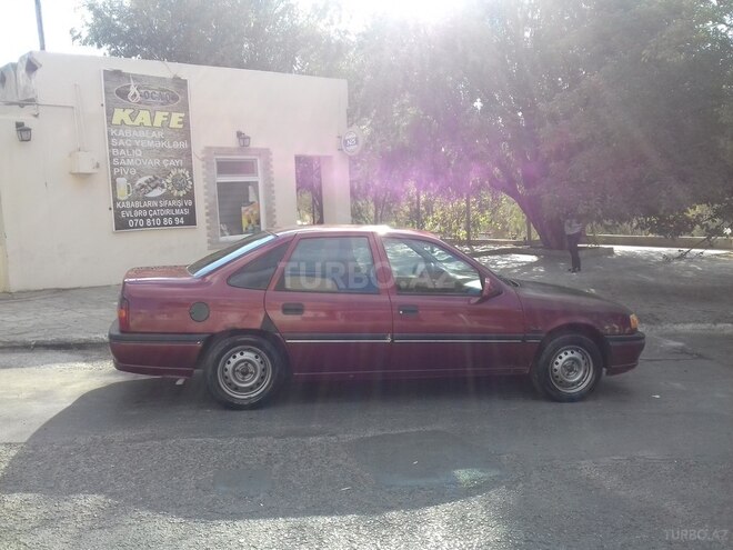 Opel Vectra 1995, 385,992 km - 1.8 л - Bakı