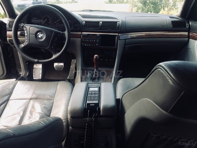 BMW 735 1998, 273,000 km - 3.5 l - Bakı