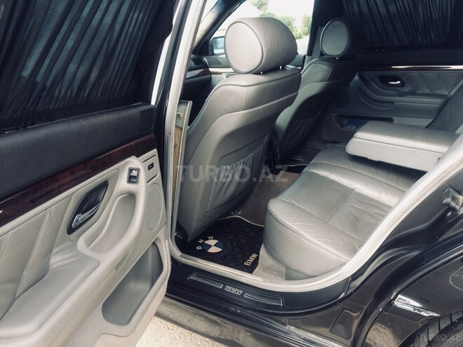 BMW 735 1998, 273,000 km - 3.5 l - Bakı