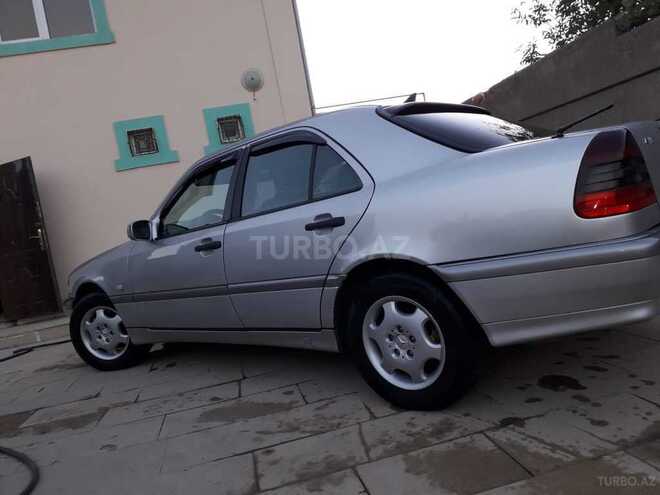 Mercedes C 200 2000, 270,000 km - 2.0 l - Bakı