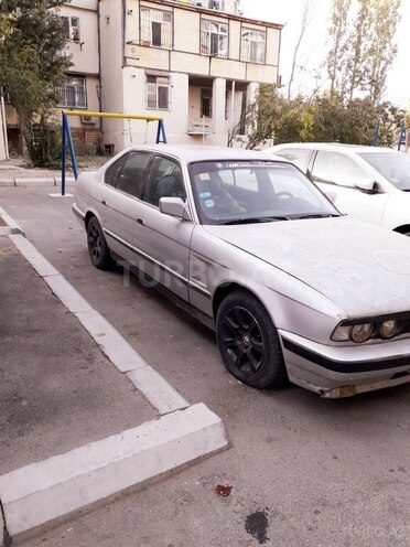 BMW 520 1989, 196,578 km - 2.0 л - Bakı
