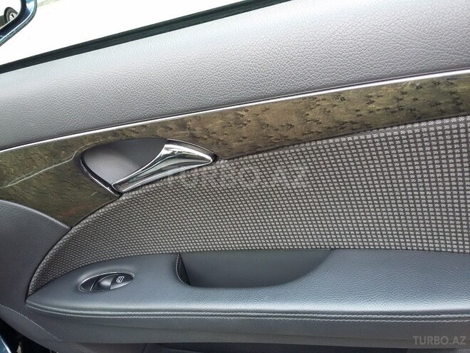 Mercedes E 240 2004, 121,000 km - 2.6 l - Bakı