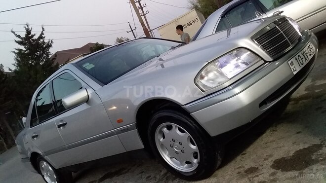 Mercedes C 220 1995, 241,000 km - 2.2 l - Bakı