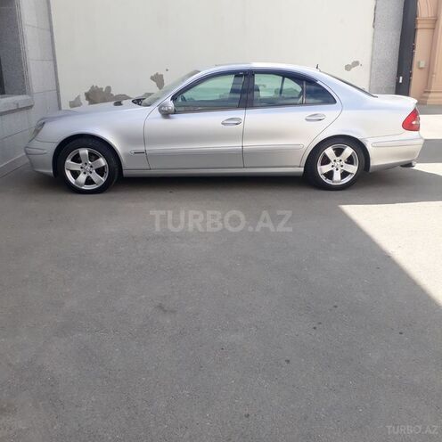 Mercedes E 270 2003, 225,000 km - 2.7 л - Bakı
