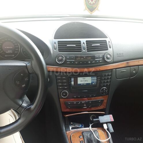 Mercedes E 270 2003, 225,000 km - 2.7 л - Bakı
