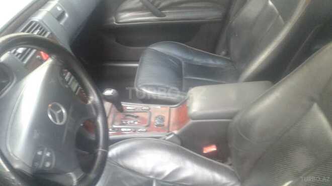 Mercedes E 220 2002, 352,000 km - 2.2 l - Bakı
