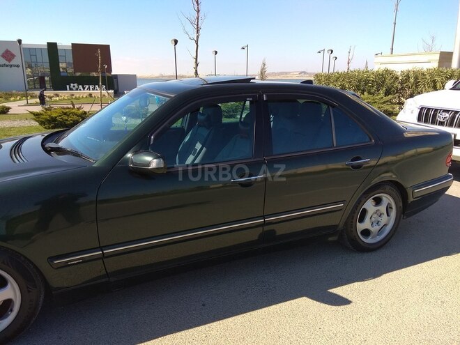 Mercedes E 240 2000, 230,000 km - 2.4 l - Bakı
