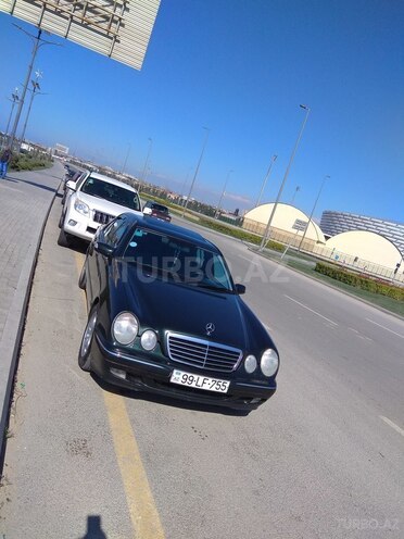 Mercedes E 240 2000, 230,000 km - 2.4 l - Bakı