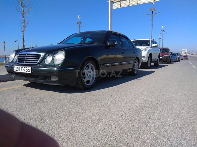 Mercedes E 240 2000, 230,000 km - 2.4 l - Bakı