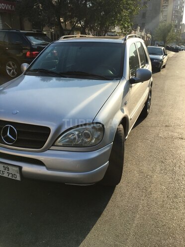 Mercedes ML 320 1998, 223,590 km - 3.2 l - Bakı