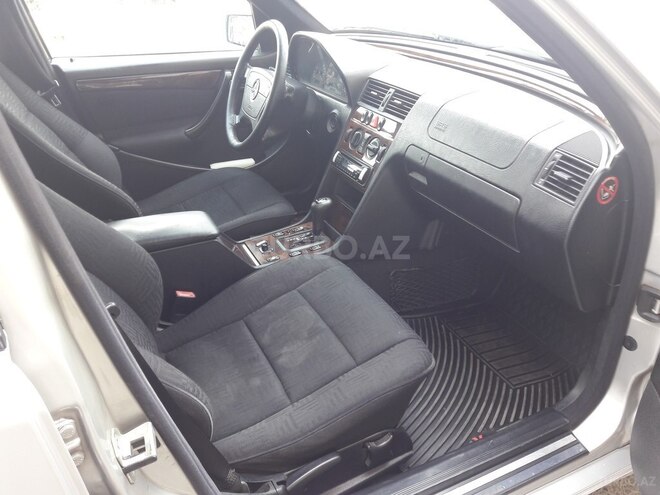 Mercedes C 220 1999, 395,000 km - 2.2 l - Bakı