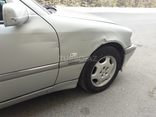 Mercedes C 220 1999, 395,000 km - 2.2 l - Bakı