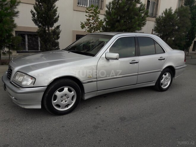 Mercedes C 220 1999, 395,000 km - 2.2 l - Bakı