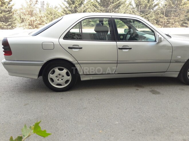 Mercedes C 220 1999, 395,000 km - 2.2 l - Bakı
