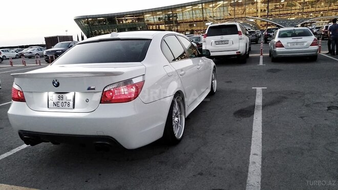 BMW 525 2006, 68,000 km - 0.3 l - Bakı