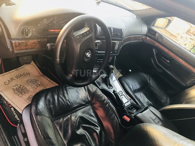 BMW 530 2000, 297,000 km - 3.0 л - Bakı