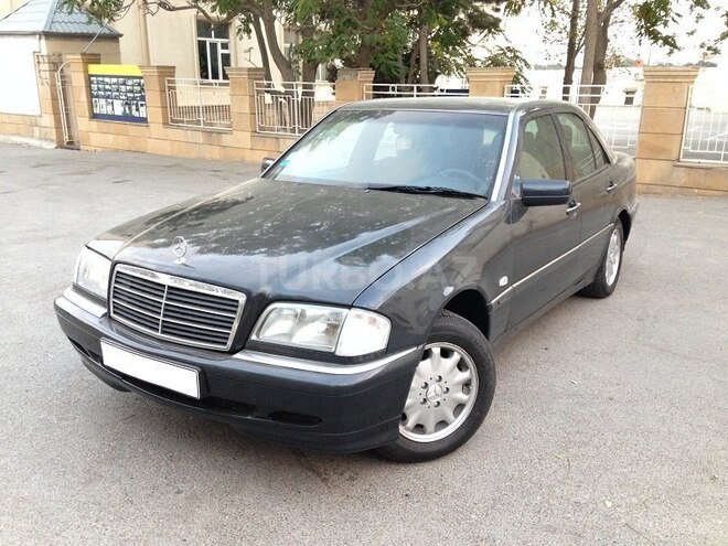 Mercedes C 220 1999, 387,000 km - 2.2 l - Bakı