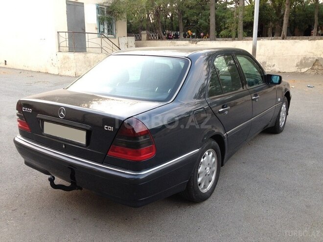 Mercedes C 220 1999, 387,000 km - 2.2 l - Bakı