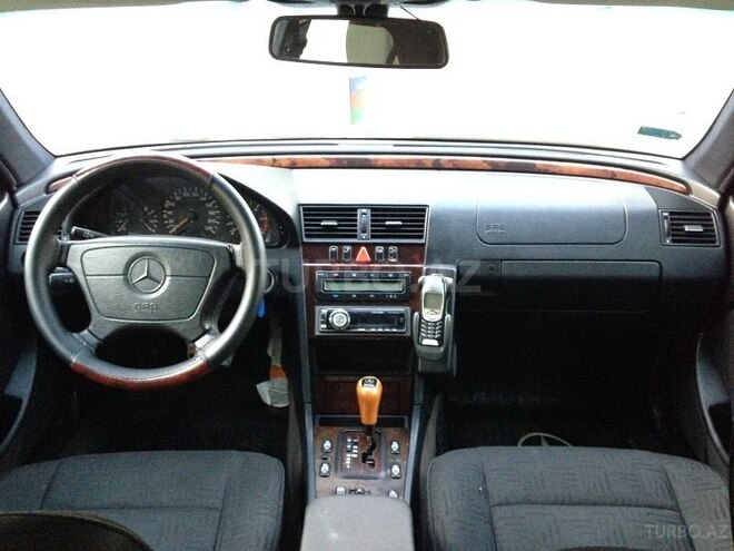 Mercedes C 220 1999, 387,000 km - 2.2 l - Bakı