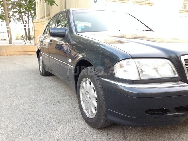 Mercedes C 220 1999, 387,000 km - 2.2 l - Bakı