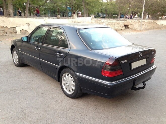 Mercedes C 220 1999, 387,000 km - 2.2 l - Bakı