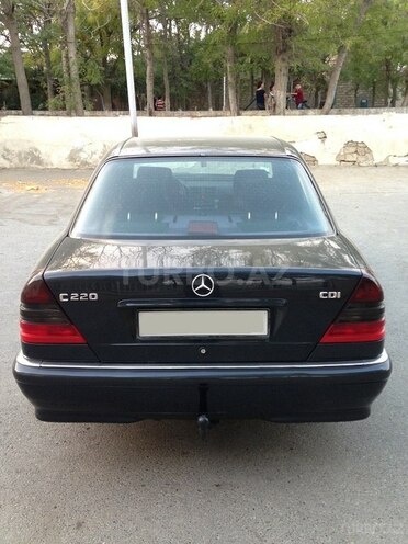 Mercedes C 220 1999, 387,000 km - 2.2 l - Bakı